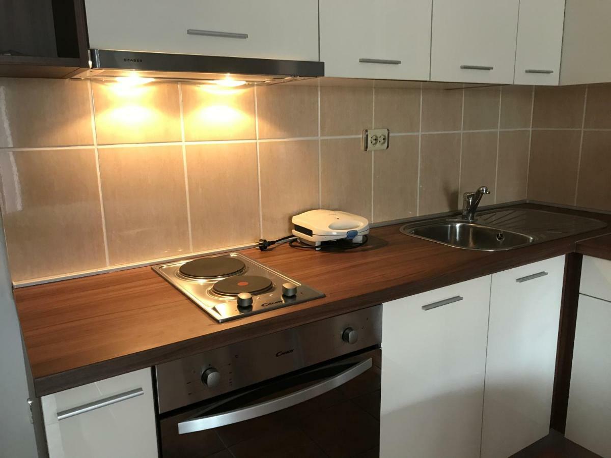 Apartment Pulic Rab Town Luaran gambar